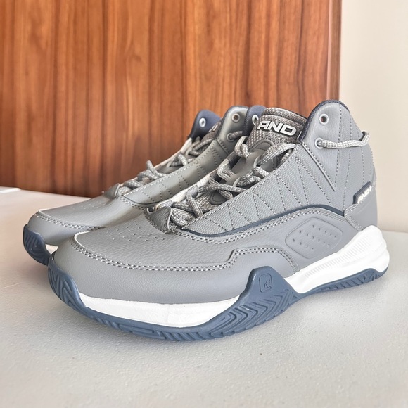 NWOT AND1 Men's Streetball Basketball Shoes High-Top Size 9.5 - Picture 2 of 11